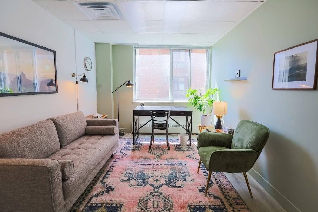 Le cabinet de consultation avec son ambiance chaleureuse et accueillante